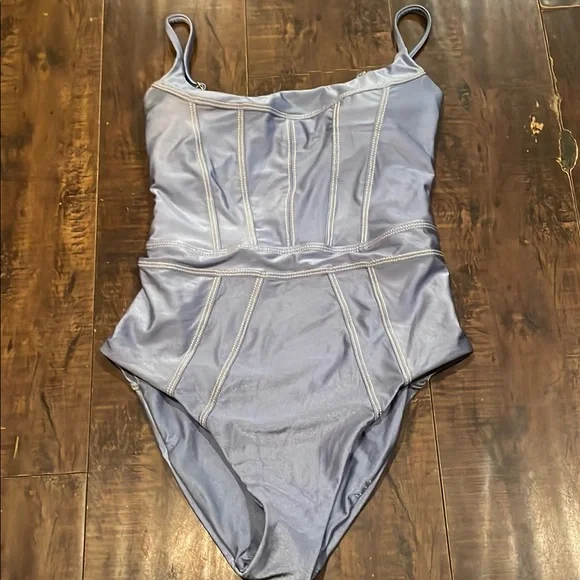 Becca Color Sheen One-Piece Swimsuit - Picture 4 of 10